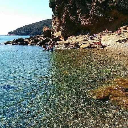 Appartamenti Estivi Anna E Pino