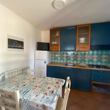 Estivi Anna E Pino ريو مارينا
